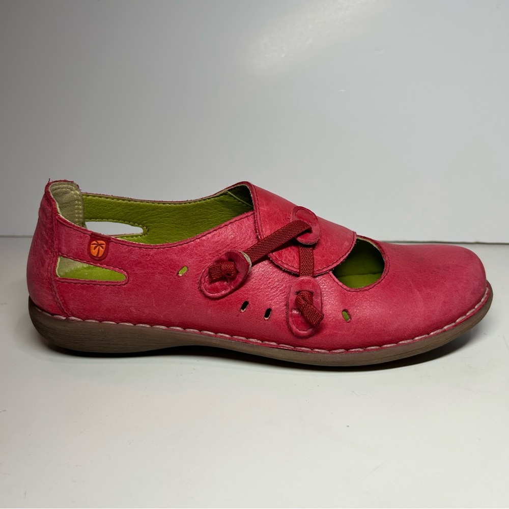 Jungla 6783 Women’s Red Leather Shoes Slip-on Mary Jane’s. Size 37 or US 7